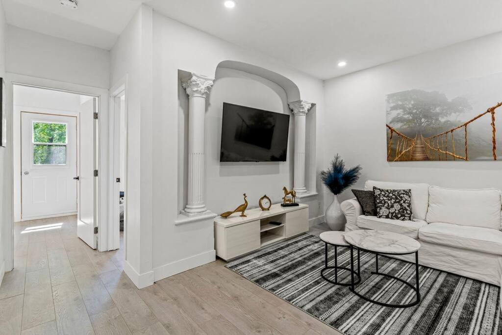 Appartement Haut De Gamme Ndg Μόντρεαλ Εξωτερικό φωτογραφία
